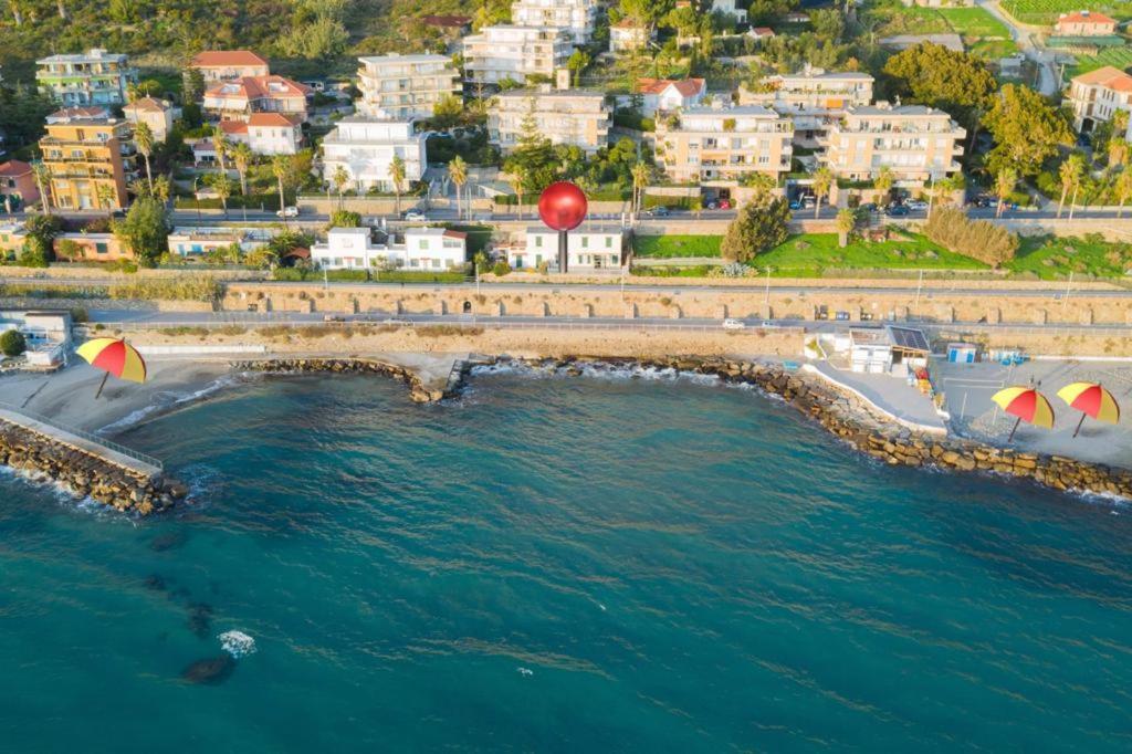 Perfect Wave A 10 M Dal Mare Apartman San Remo Kültér fotó
